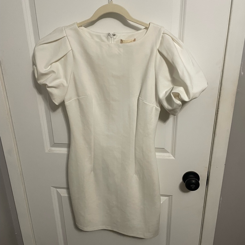 White Balloon Sleeve Bodycon Dress